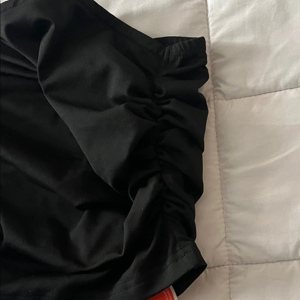 Cider Elegant Black Strapless Top - Picture 3 of 7